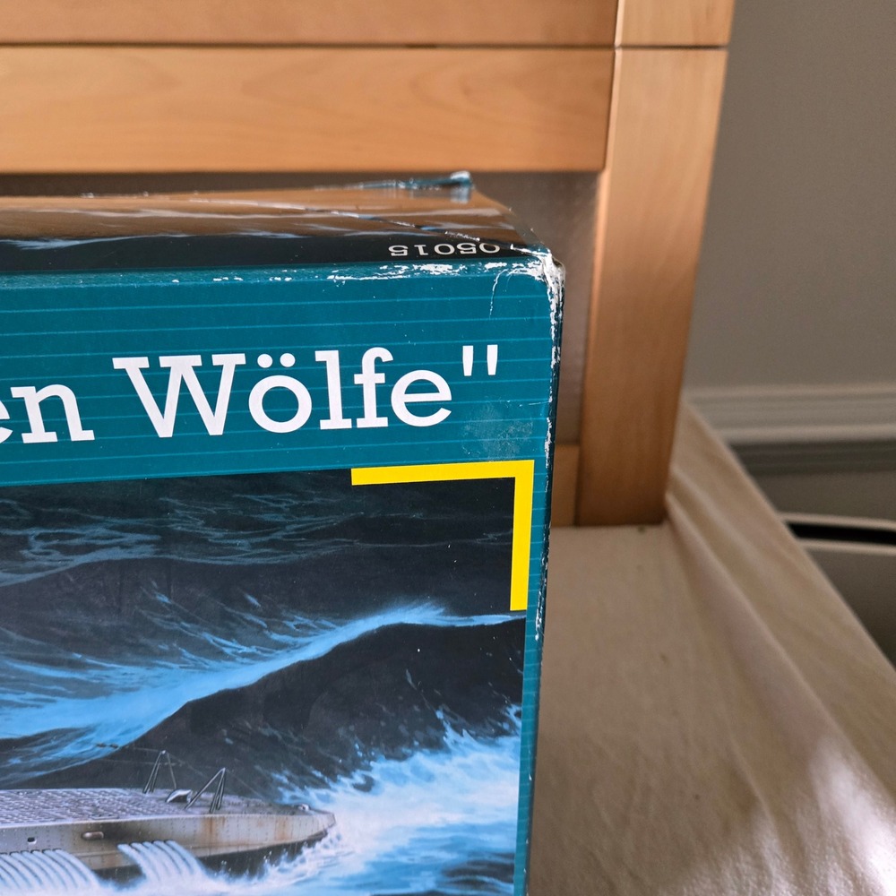Revell German Submarine VII C Wolf Pack 1:72 Scale Model Kit 05015 Factory Seal - Picture 3 of 16